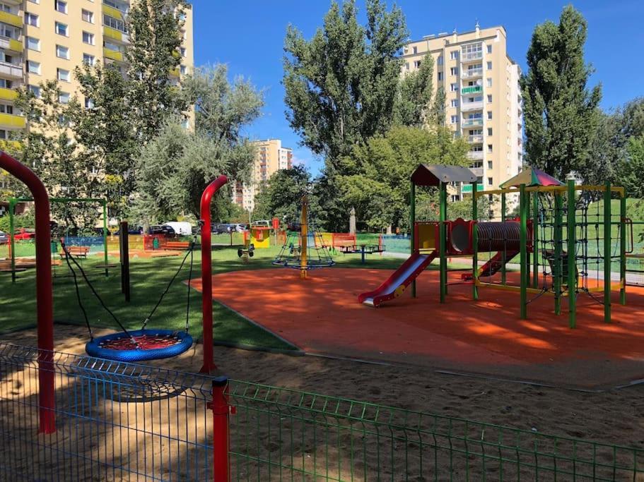 Andersena Modern B - 10 Min Cmkp - 5 Min Metro - 15 Min Center Leilighet